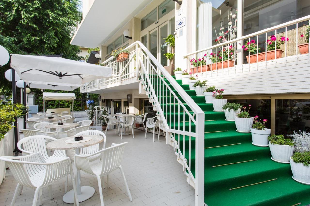 Hotel Puppi Cattolica Exterior foto